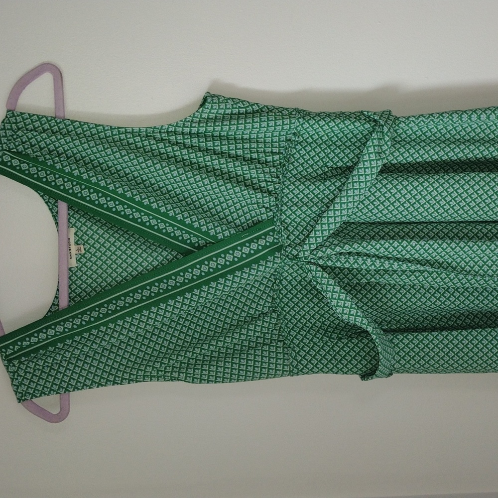 Max Studio Green and White Dress SIZE L